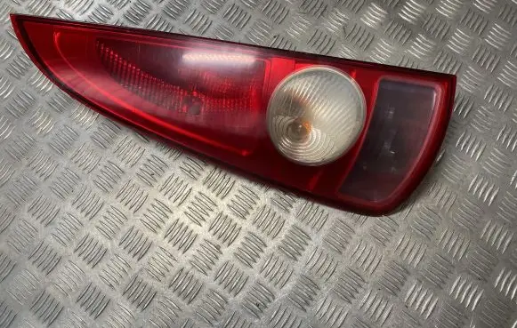 Renault Espace - Grand espace IV Rear/tail lights 8200027153