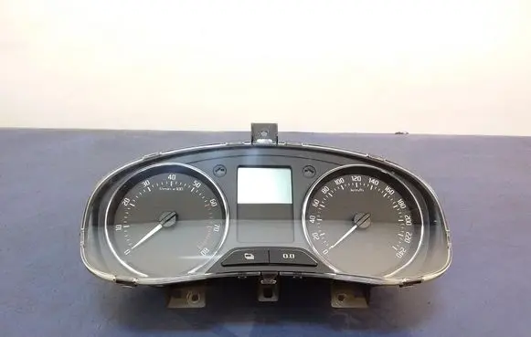 Speedometer (instrument cluster)
