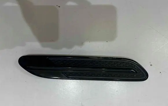 Mercedes-Benz AMG GT R190 C190 Fender trim (molding) A2908803101