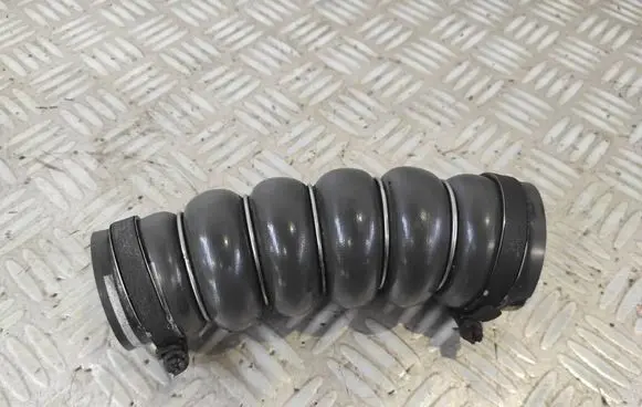 Intercooler hose/pipe