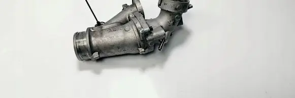 Volkswagen PASSAT B8 Coolant pipe/hose 03N145901