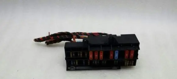 BMW 7 E65 E66 Fuse module 61136900582