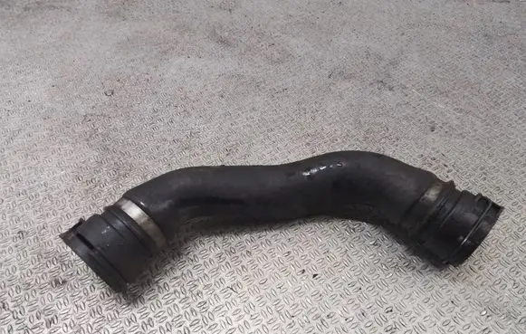 BMW 5 E39 Engine coolant pipe/hose
