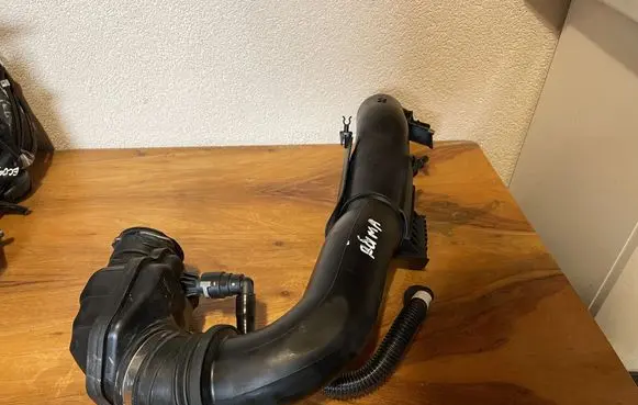 Ford Puma Air intake duct part L1B19C623BA