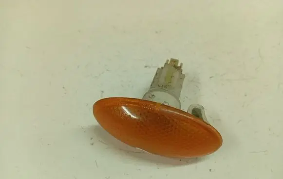 Nissan Pixo Front fender indicator light