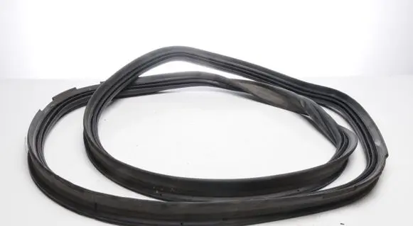 BMW 2 F45 Seal rubber (tailgate) 