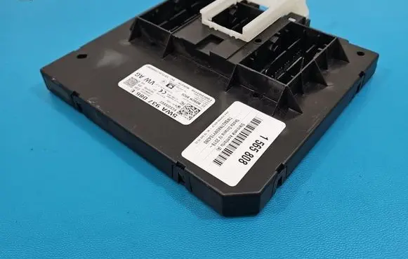 Skoda Octavia Mk4 Central body control module 5WA937086E IMPRK1565808