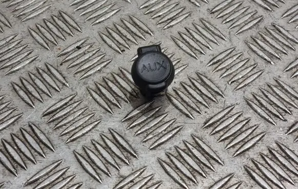 Citroen C3 Picasso AUX in-socket connector 86647952XT 96645227XT
