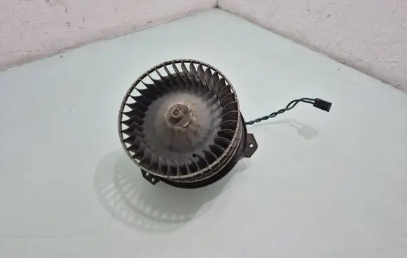 Chrysler Voyager Heater fan/blower AY1661000346