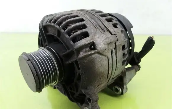 Audi A3 S3 8L Generator/alternator 028903028E