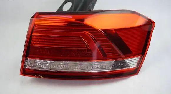 Volkswagen PASSAT B8 Rear/tail lights 3G9945312