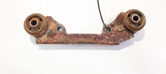 Nissan Murano Z50 Engine mount bracket 7n9504a 7n-9504a