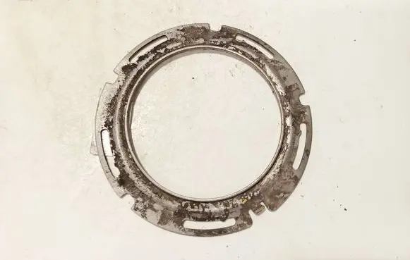 Nissan Murano Z50 In tank fuel pump screw locking ring/nut 