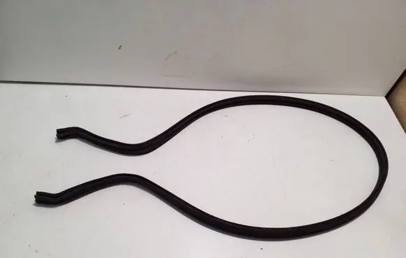 Iveco Daily 5th gen Engine compartment rubber 