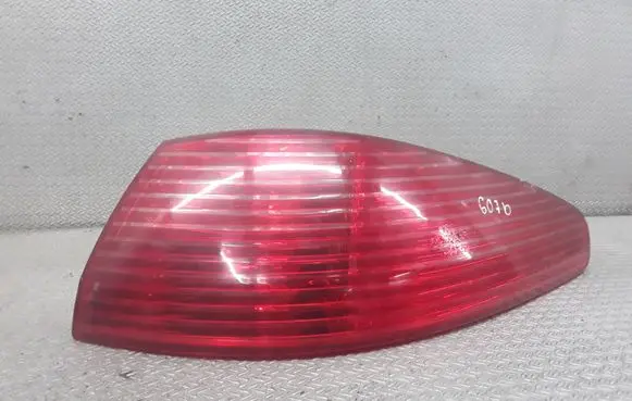 Peugeot 607 Rear/tail lights
