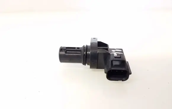 Mazda 3 I Crankshaft speed sensor J5T30571 ZJ016Z25