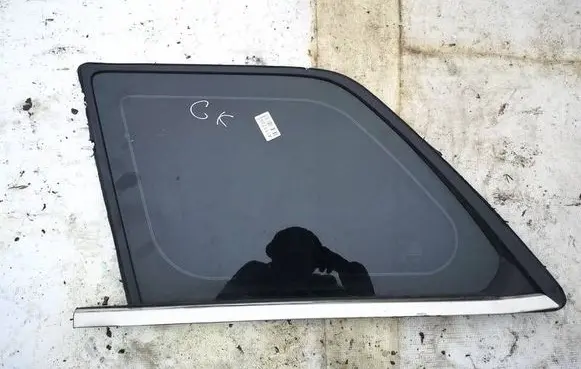 Jeep Grand Cherokee (WK) Rear side window AS2