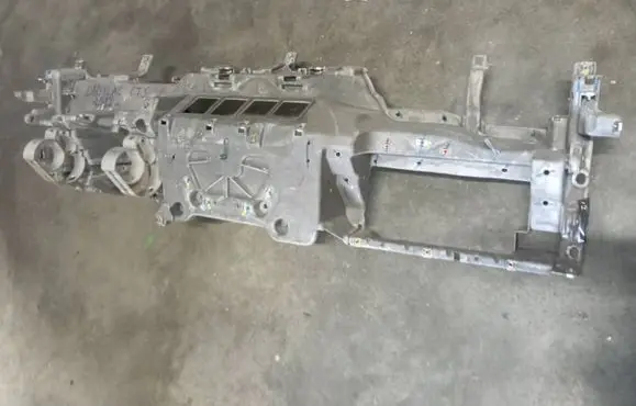 Cadillac CTS Dashboard cross member/frame bar 20981946