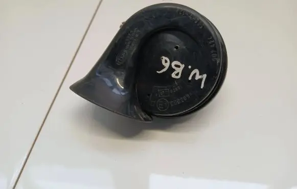 Audi A4 S4 B6 8E 8H Horn signal A28657625