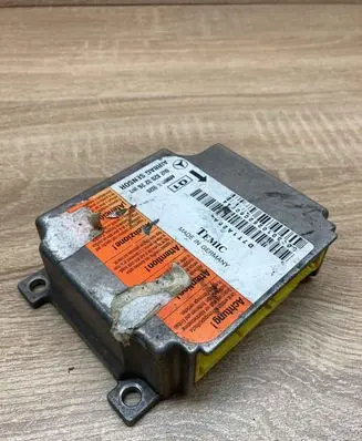 Mercedes-Benz E W210 Airbag control unit/module 0028203226