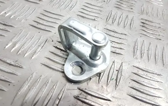 Opel Insignia A Front door lock loop/hook striker 13052101