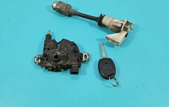 Ford C-MAX I Engine bonnet/hood lock/catch IMPRK1601783