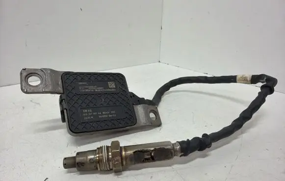 Volkswagen Touareg II Lambda probe sensor 059907807AA