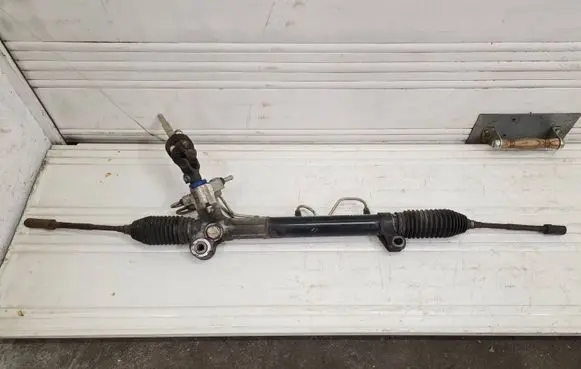 Nissan X-Trail T30 Steering rack 7955701 8H9009