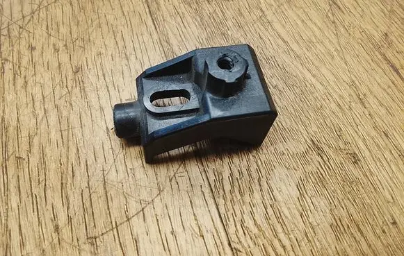 Land Rover Range Rover Sport L494 Radiator mount bracket LR062331
