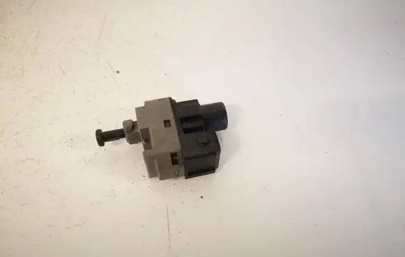 Ford Mondeo Mk III Brake pedal sensor switch 1S7T13480AA