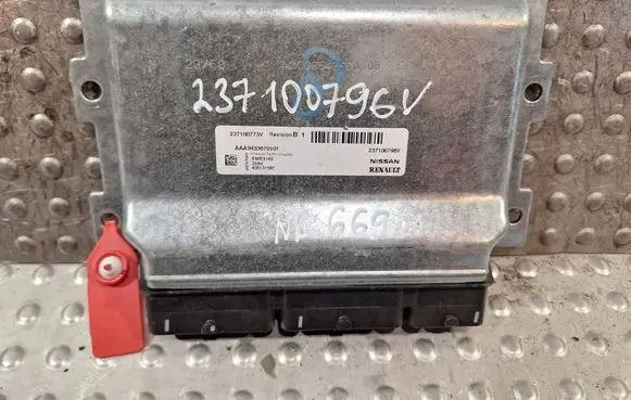 Dacia Sandero III Engine control unit/module S25081669 237100796V AAA9433670101