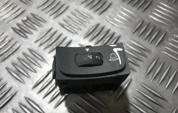 Renault Laguna II Headlight level height control switch 8200002439