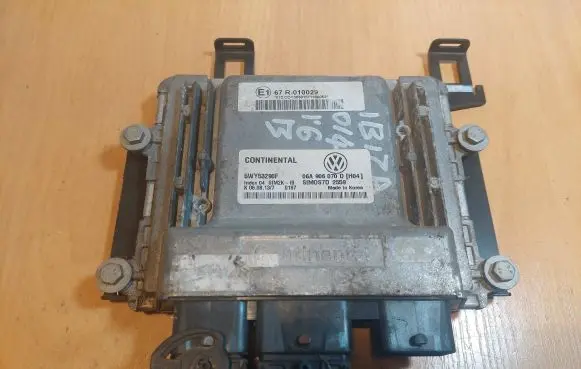 Seat Ibiza IV (6J,6P) Engine control unit/module ECU 06A906070D 5WY53290F SIM0S7D2559