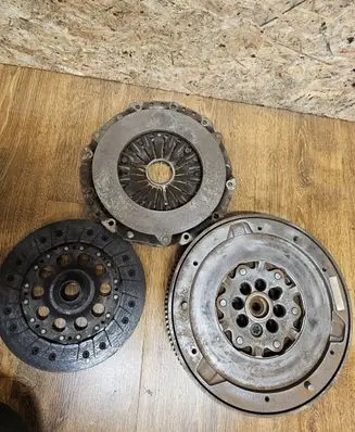 BMW 3 E90 E91 Clutch set kit 21217567830