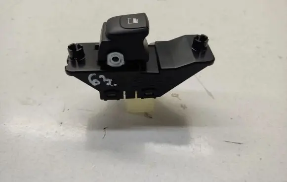 KIA Stonic Electric window control switch 93580H8000