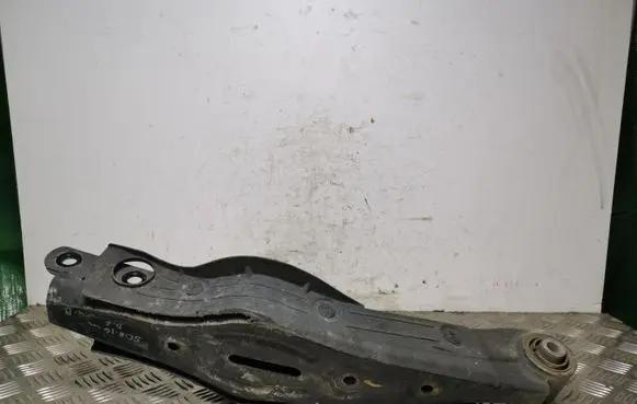 KIA Sorento Rear control arm