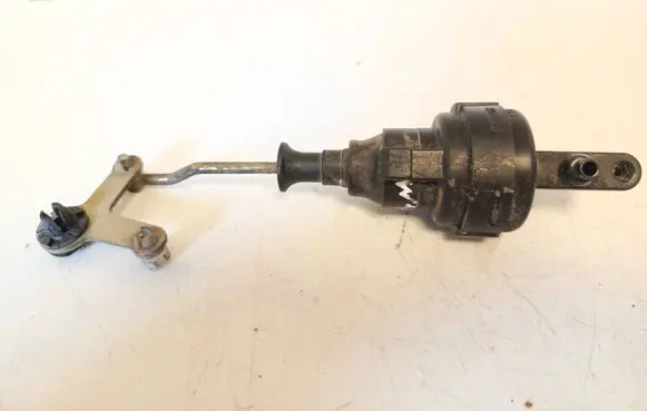 Mercedes-Benz S W140 Central locking vacuum pump 400139