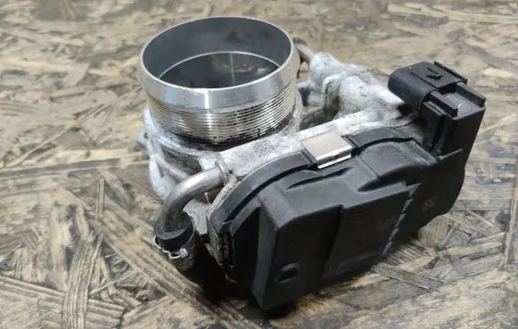 Alfa Romeo Giulia Throttle valve 04893625AB
