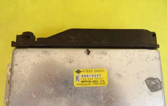 Nissan Almera ABS control unit/module 478502N311