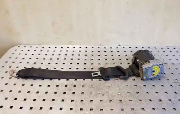 Audi A3 S3 8L Rear seatbelt 193857737