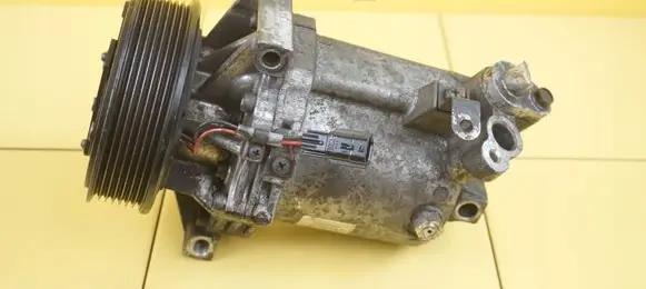 Nissan Juke I F15 Air conditioning (A/C) compressor (pump) 92600BV80A 30SP27
