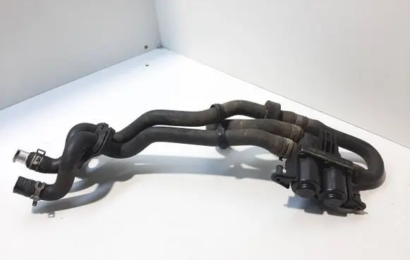 BMW 5 E60 E61 Coolant heater control valve 692791501 1147412176