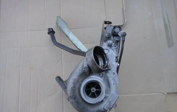 Mercedes-Benz CLK A209 C209 Turbo A6460900080