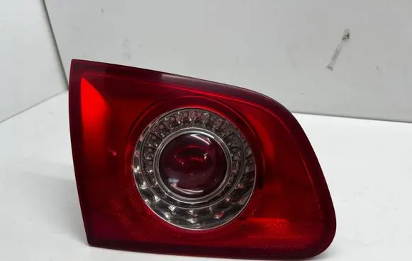 Volkswagen PASSAT B6 Tailgate rear/tail lights 3C9945093