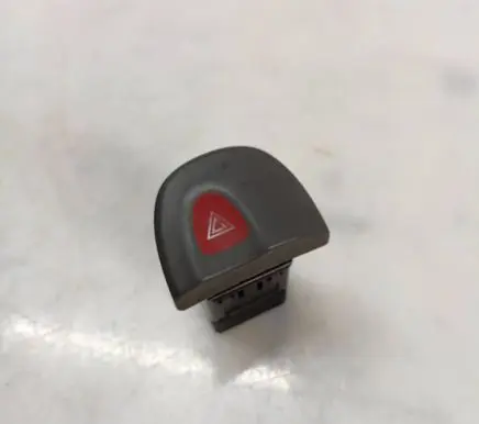 Renault Scenic I Hazard light switch 25177 M1149 435536