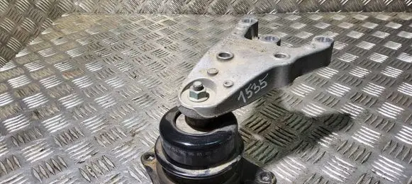 Volkswagen Polo Engine mount bracket 6Q0199262AF 6Q0199185M