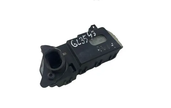 Volvo V50 Fuel tank cap lock motor 30716754