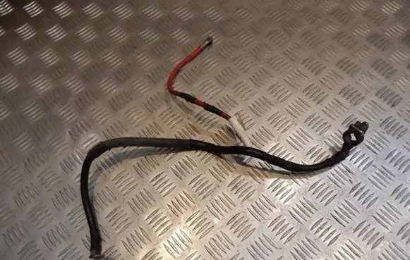 Positive cable (battery)