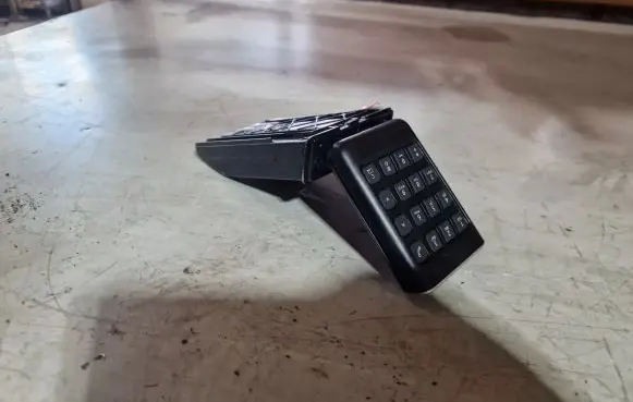 Volkswagen PASSAT B6 Phone keyboard 
