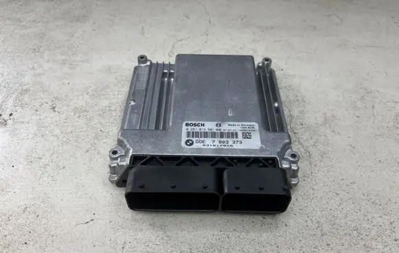 BMW 5 E60 E61 Engine control unit/module 7803373